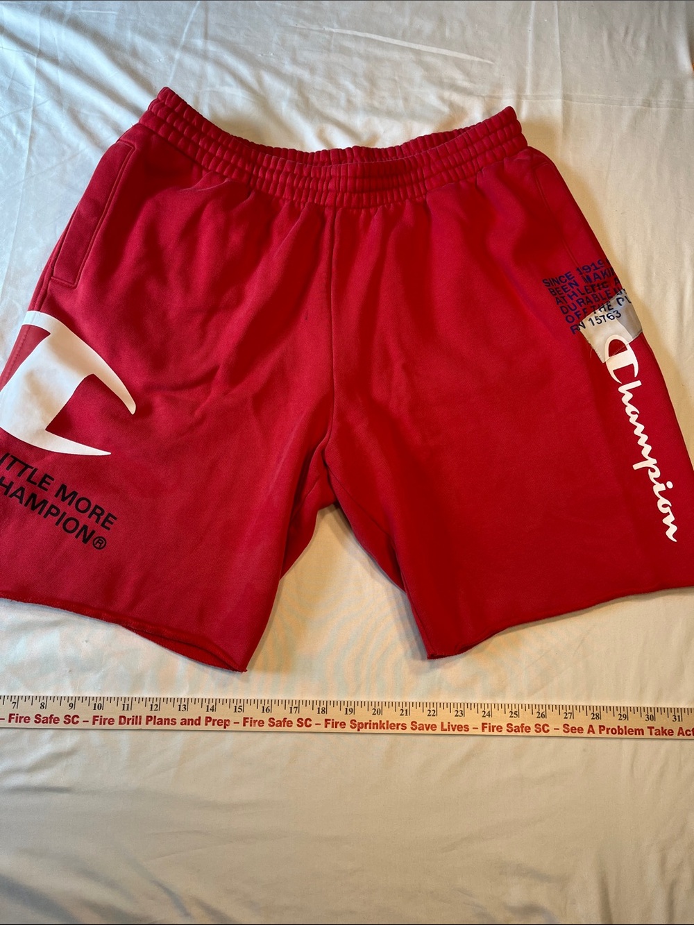Champion Red Big Logo Fleece Shorts Men’s XL Reverse Weave Athletic